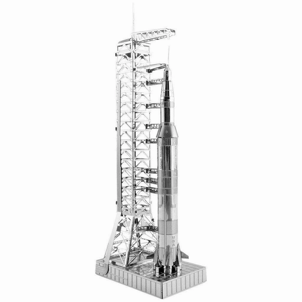 Apollo Saturn V with Gantry Model