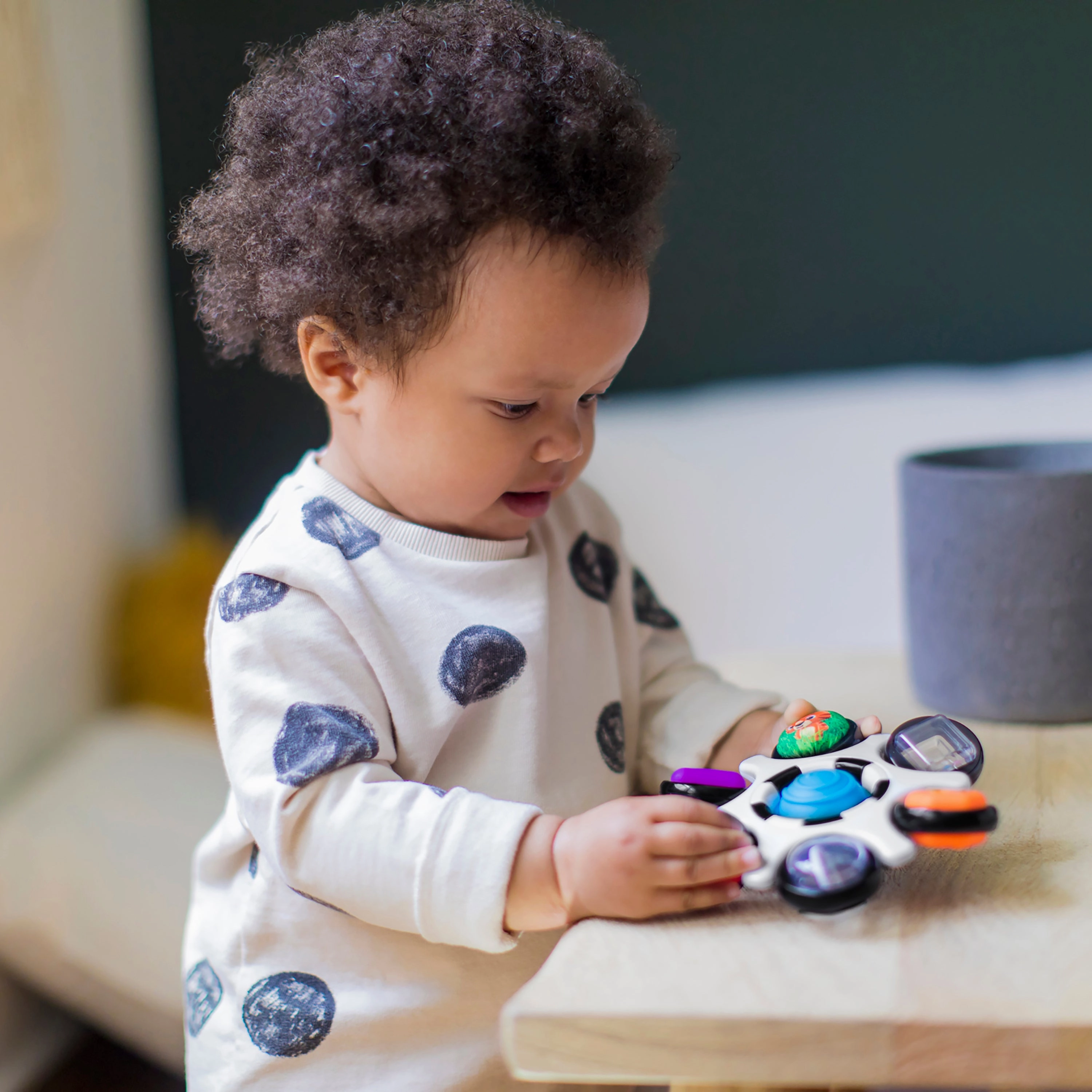 Baby Einstein Curiosity Clutch Twist & Pop Rattle Teether Infant Toy