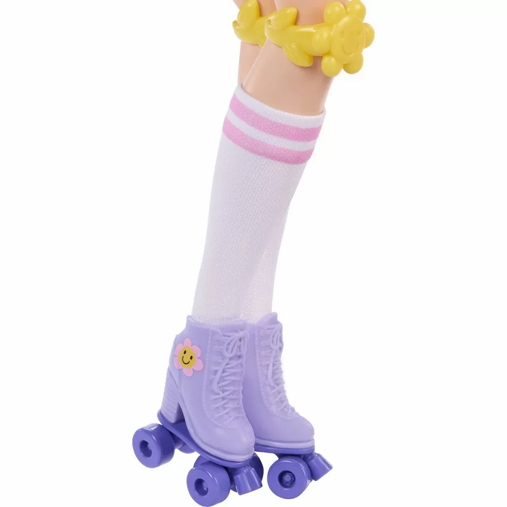Barbie Dream Besties Renee Roller Skating Fashion Doll