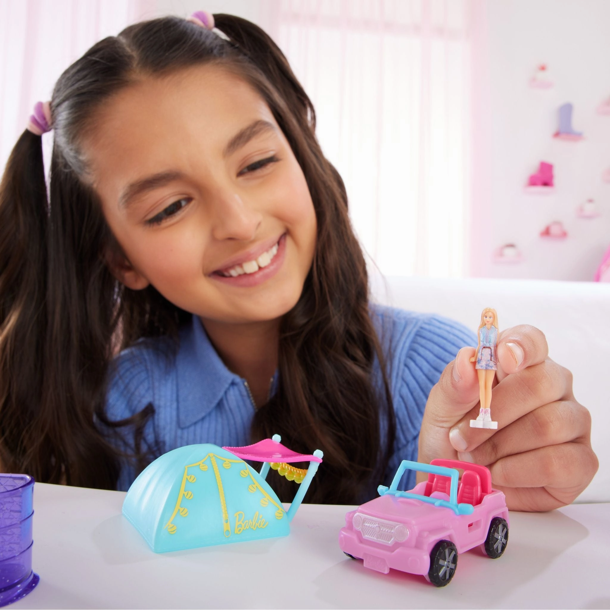 Barbie Mini Barbieland Color-Changing Jeep
