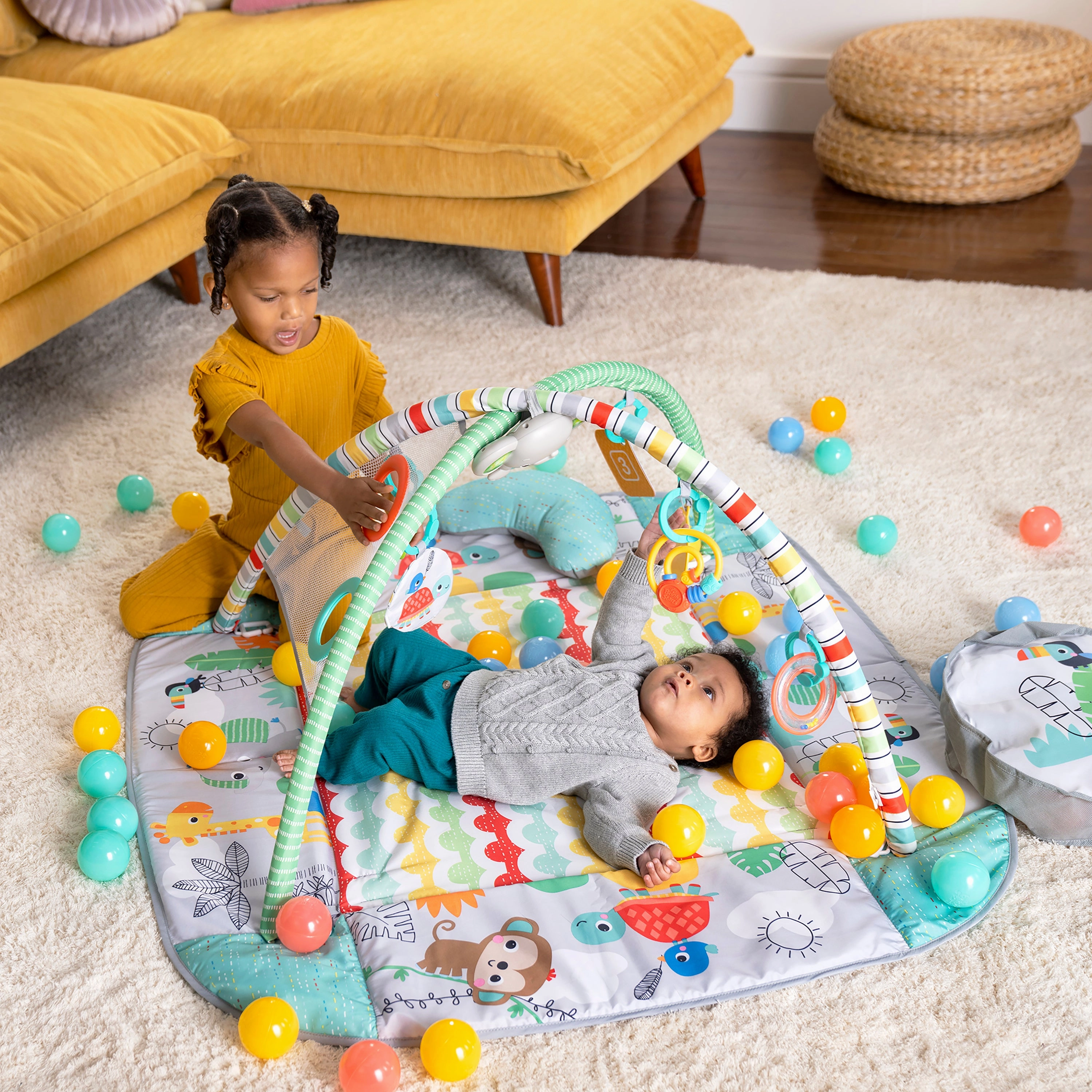 Bright Starts Bright Starts Neutral 5-In-1 Ball Pit Gym Refresh
