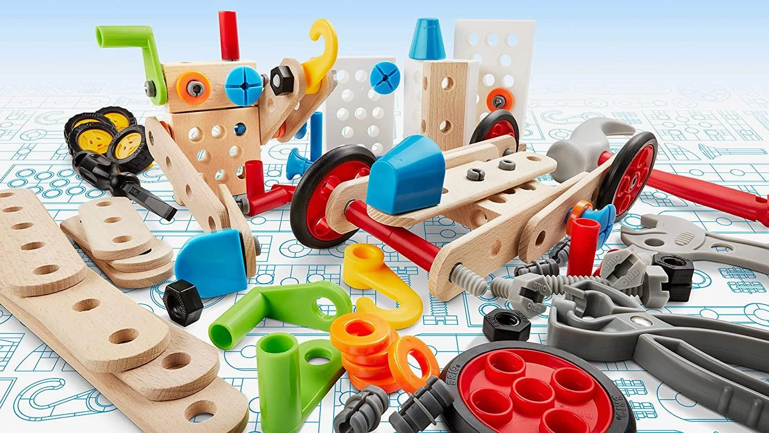 Brio Builder 34587 Construction Set Toy with 135 PCs for Ages 3 and Up