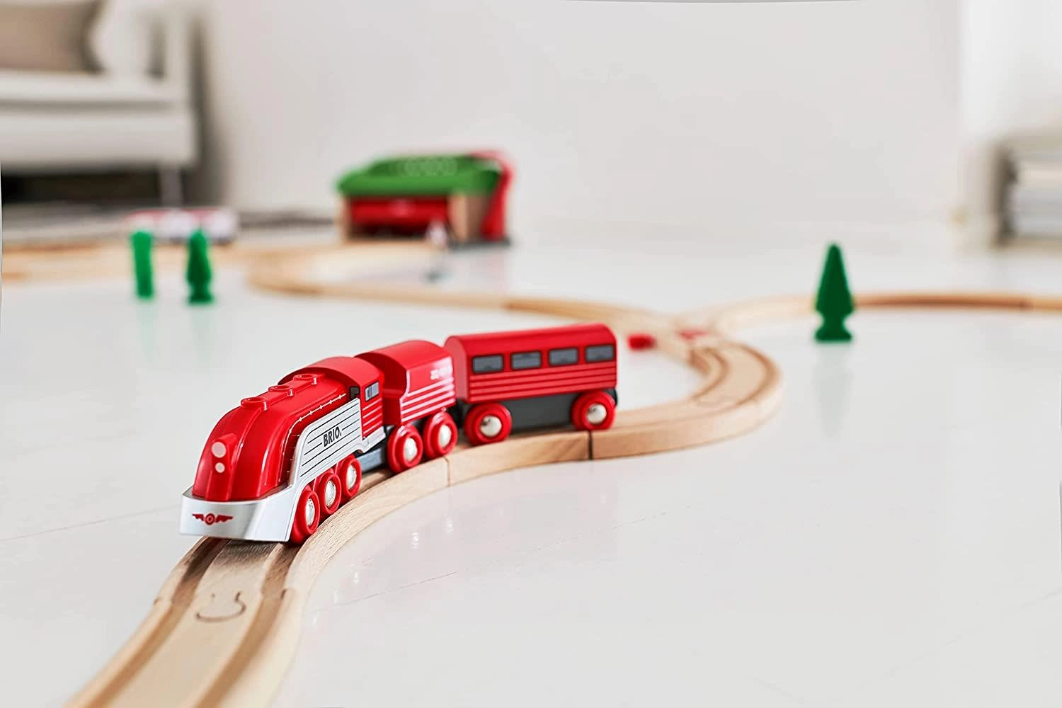Brio World 33557 Red Streamline Train Toy Playset for Ages 3 and Up