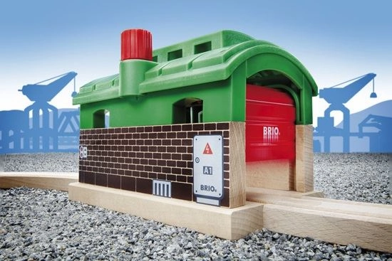 Brio World 33574 Train Garage Train Track Accessory for Ages 3 and Up