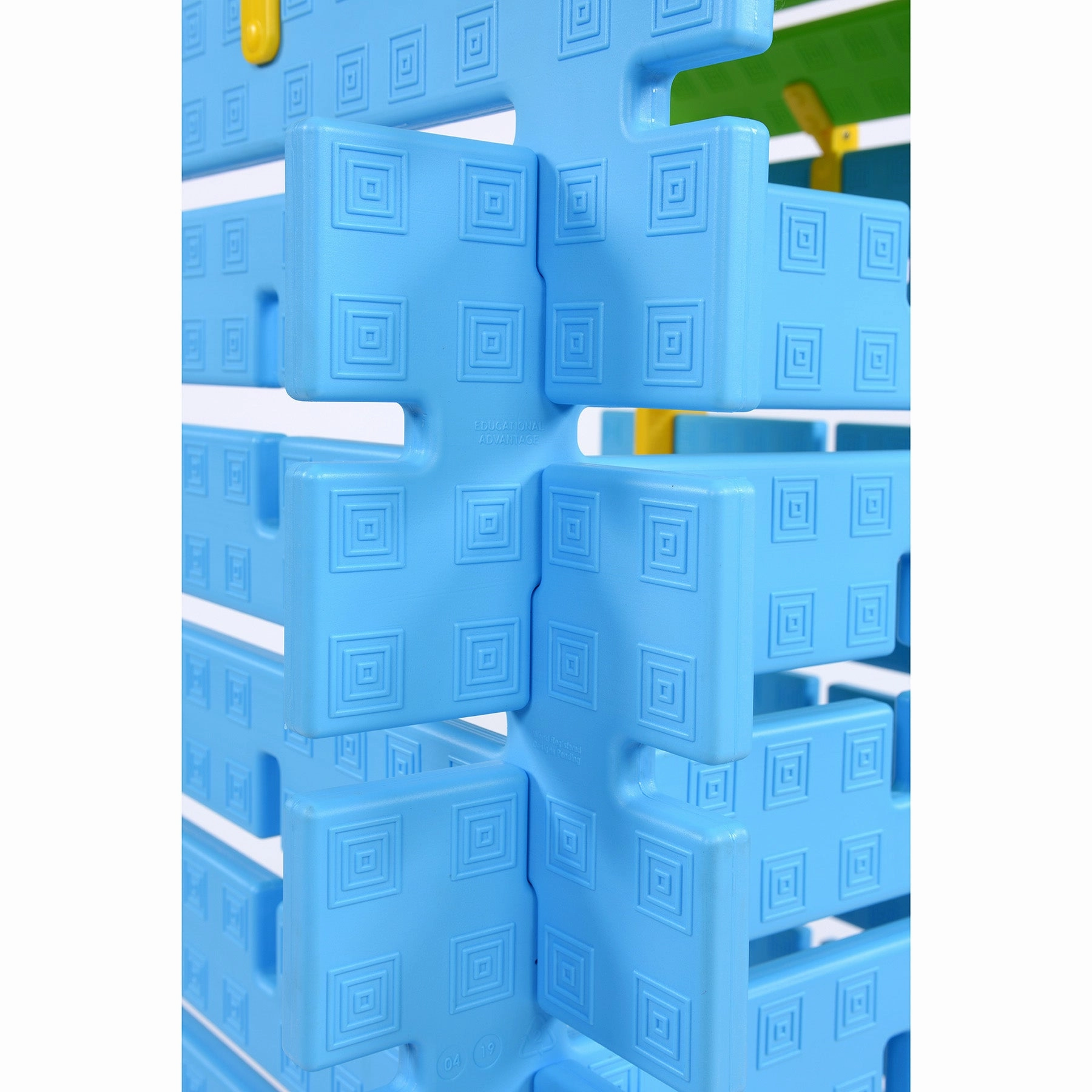 Educational Advantage Constructa Den 76-Piece Play Set