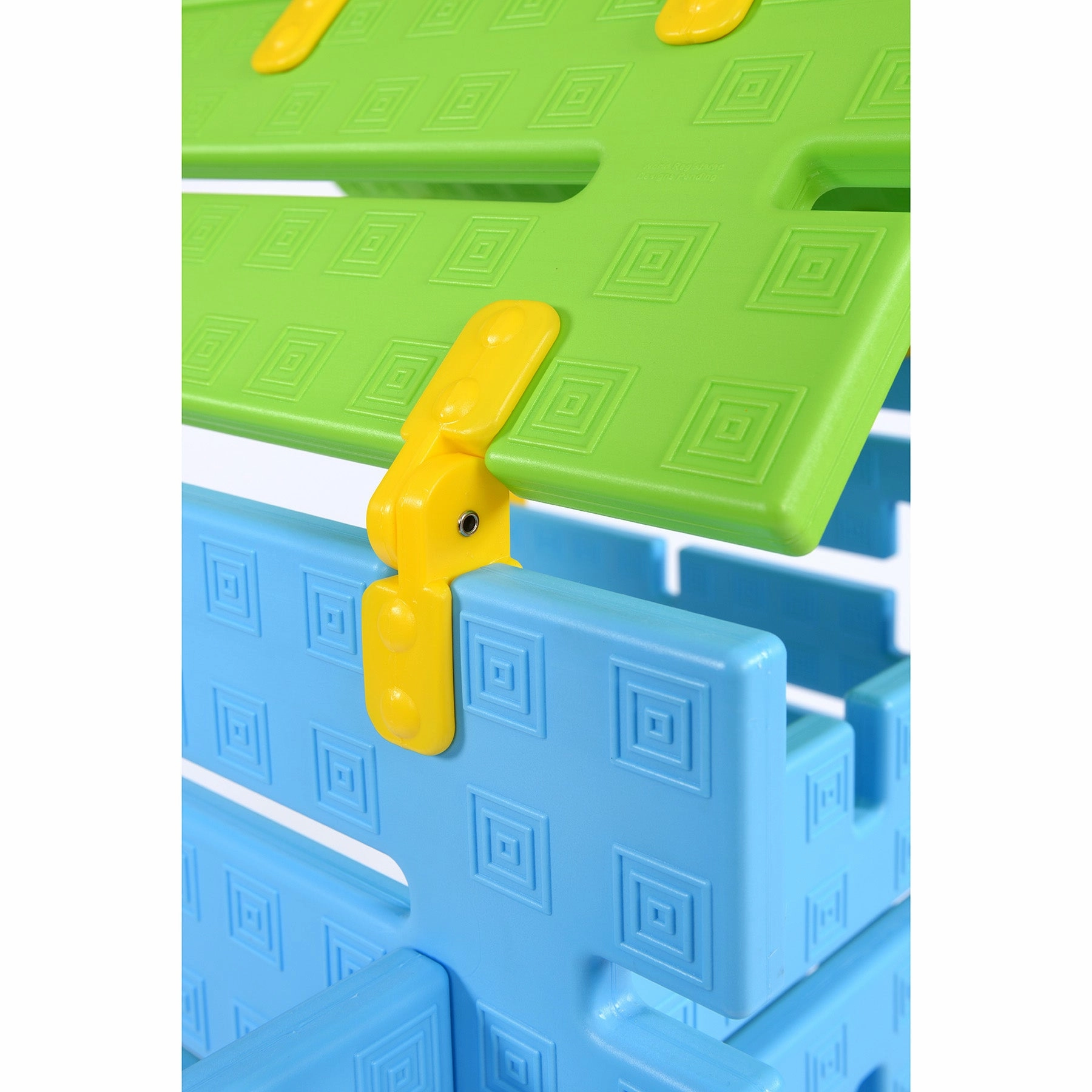Educational Advantage Constructa Den 76-Piece Play Set