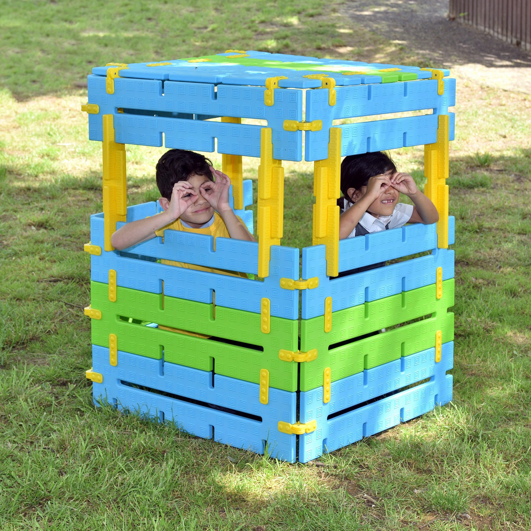 Educational Advantage Constructa Den 76-Piece Play Set