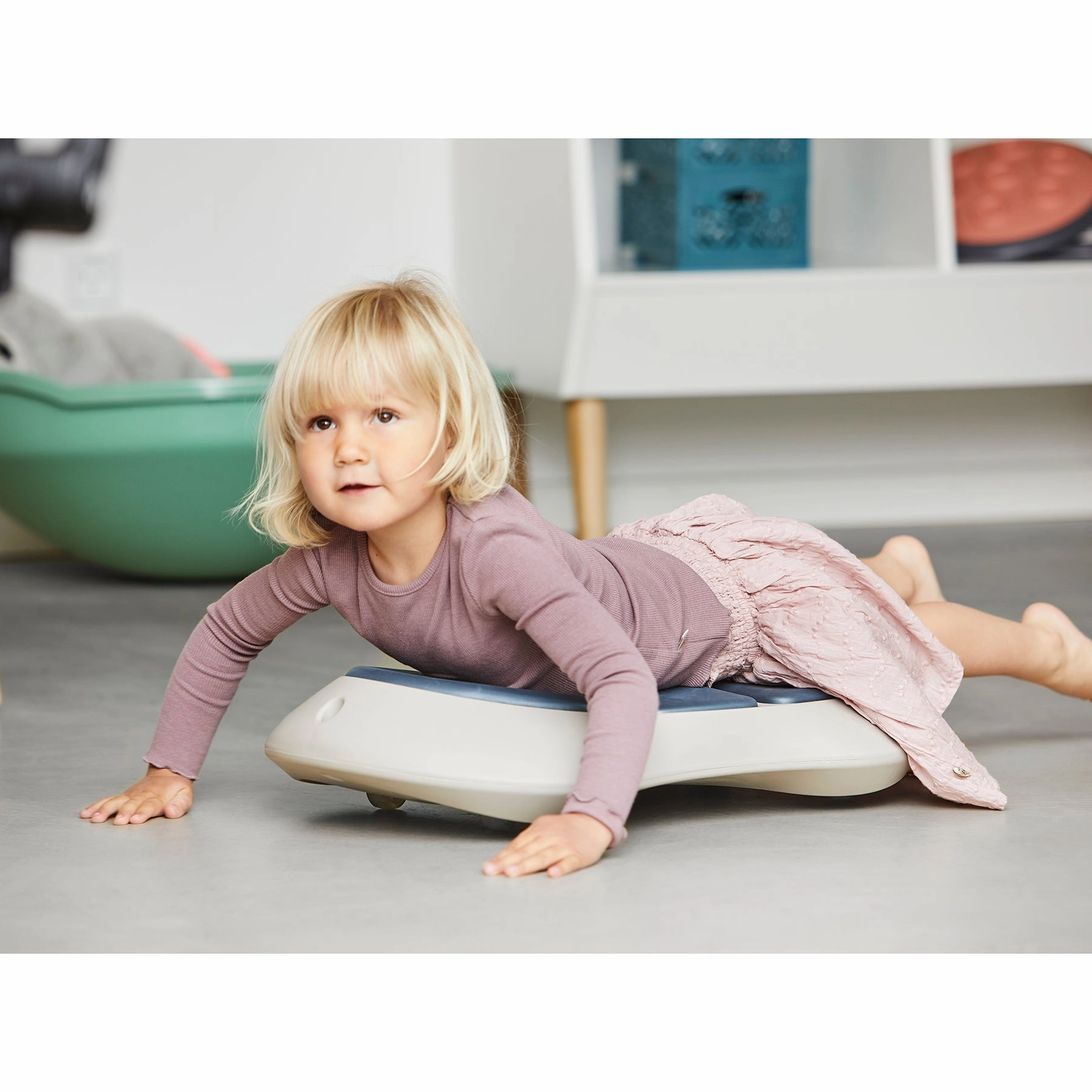 GONGE Floor Surfer Nordic Roller Board for Active Play and Therapy