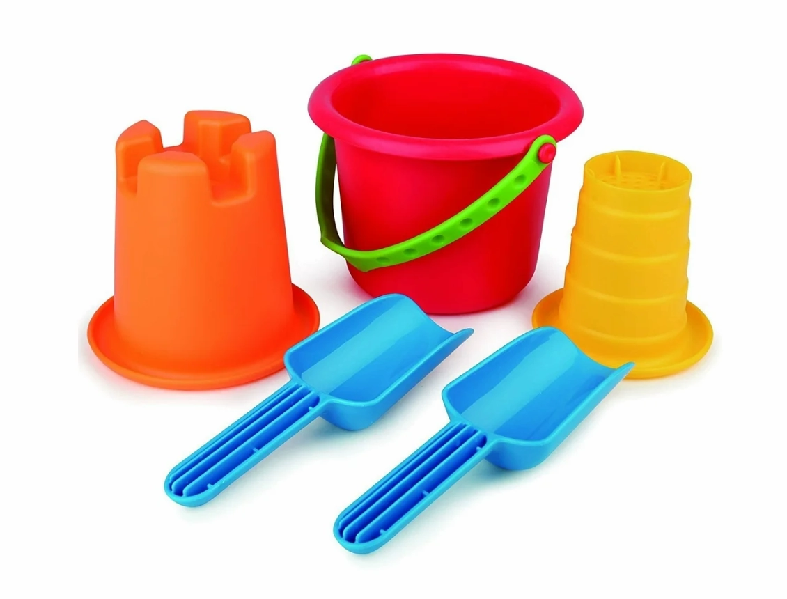 Hape 5-In-1 Beach Set