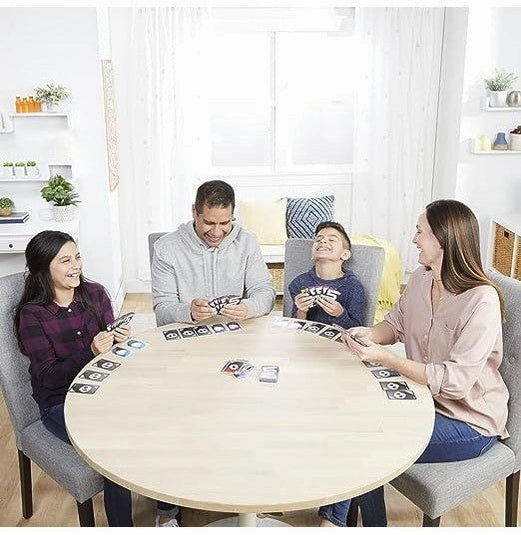 Hasbro Gaming 5 Alive Card Game, Fast-Paced Kids Game, Easy to Learn, Fun Family Game