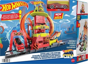 Hot Wheels City with 1 Toy Car, Kid-Powered Elevator, Water-Like Ramp, Track-Play Features, Connects to Other Sets, Fire Station with Super Loop For Ages 4 