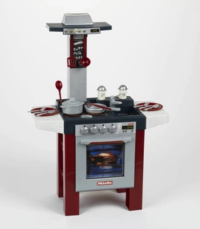 Klein Miele Gourmet Kitchen