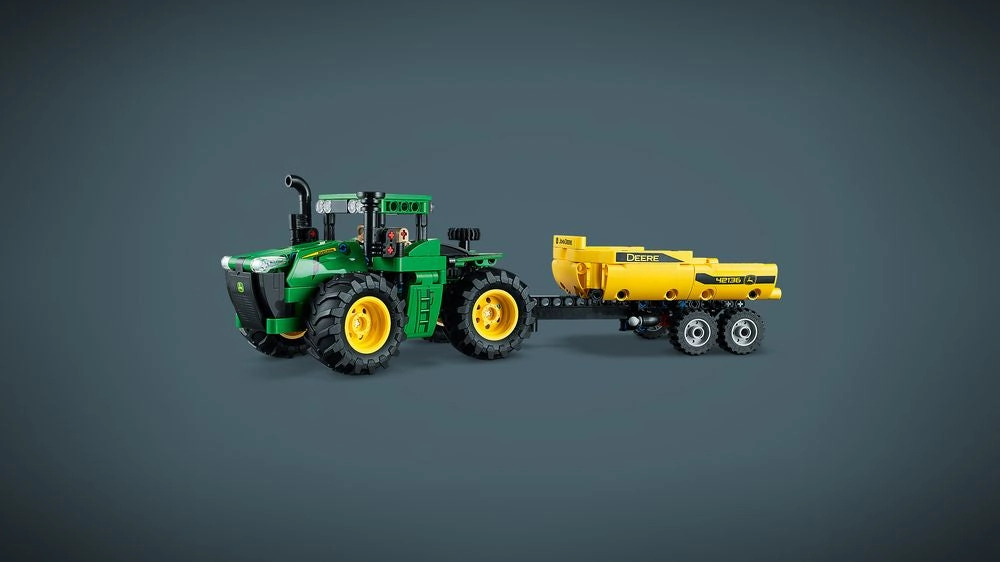 LEGO 42136 Technic John Deere 9620R 4WD Tractor