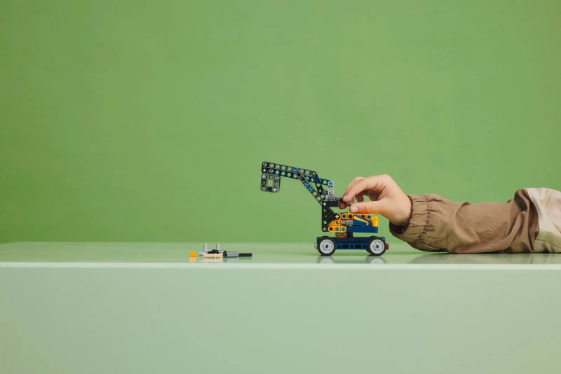 LEGO 42147 Technic Dump Truck