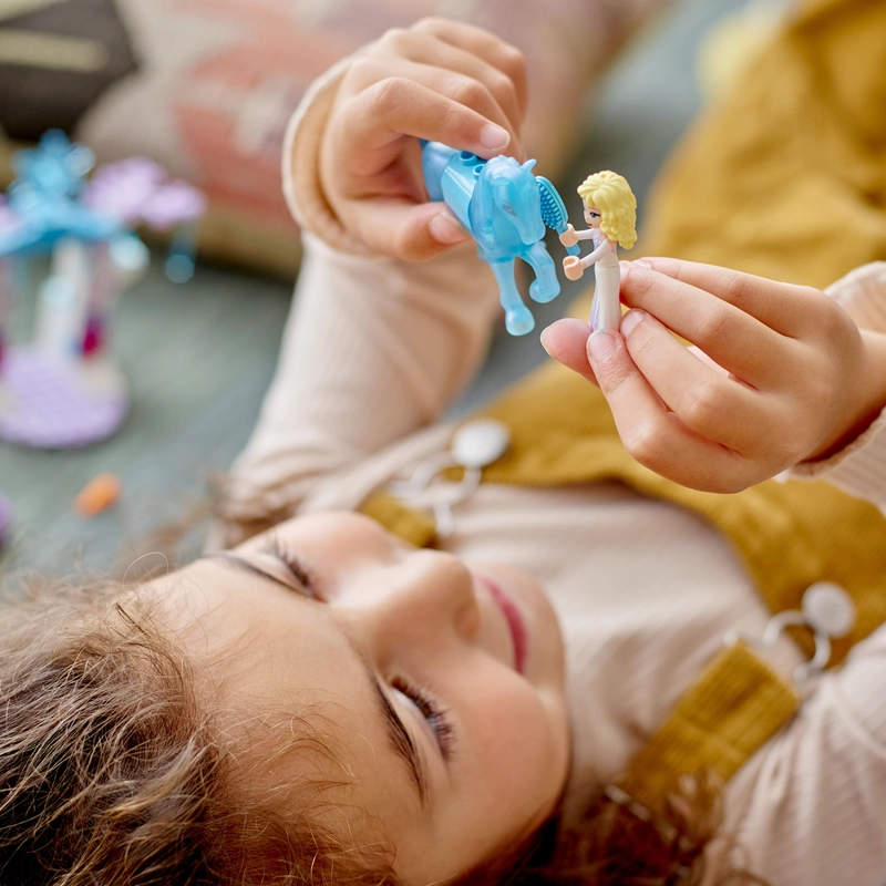 LEGO 43209 Disney Elsa And The NokkS Ice Stable