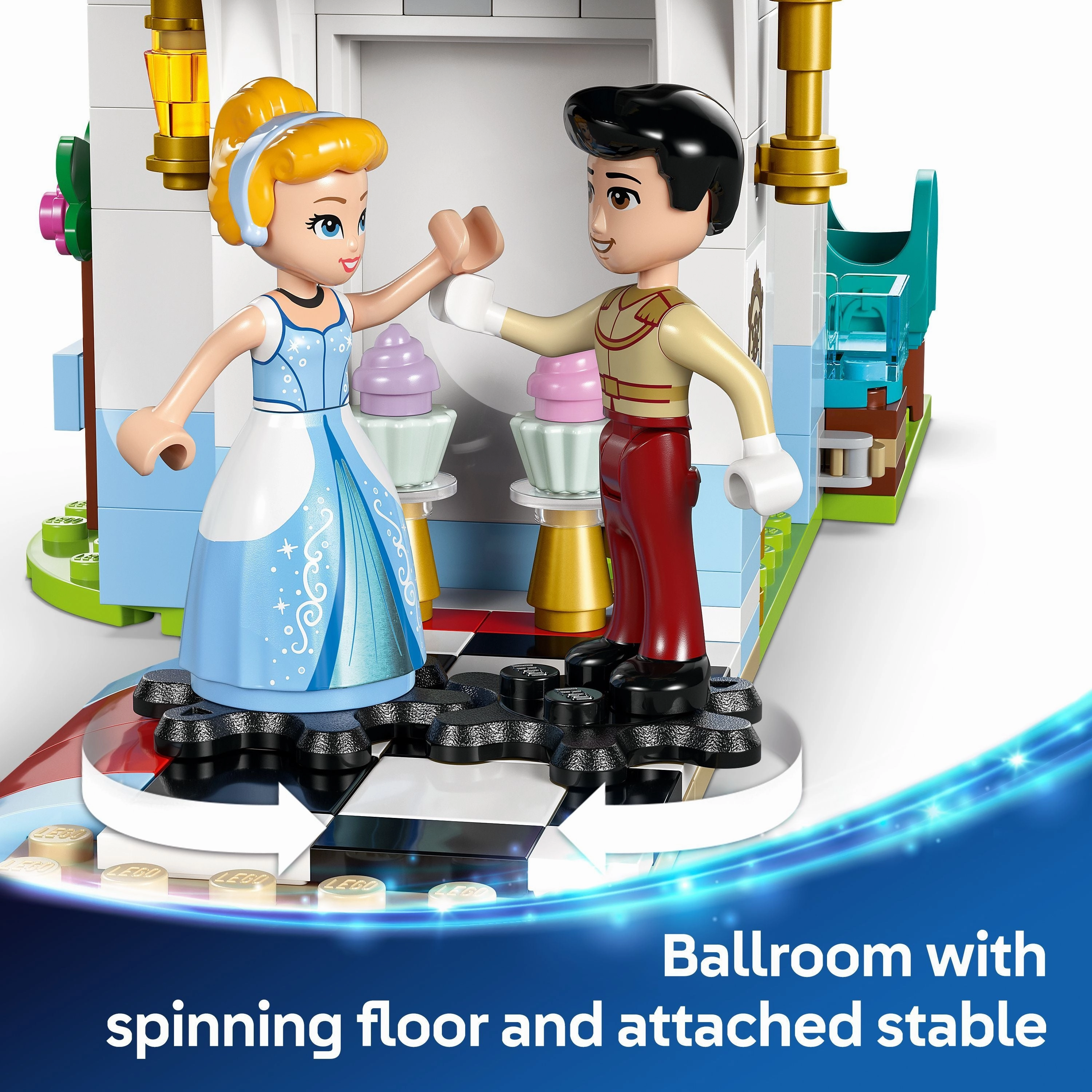LEGO 43275 Disney Princess Cinderellas Castle & Horse Carriage