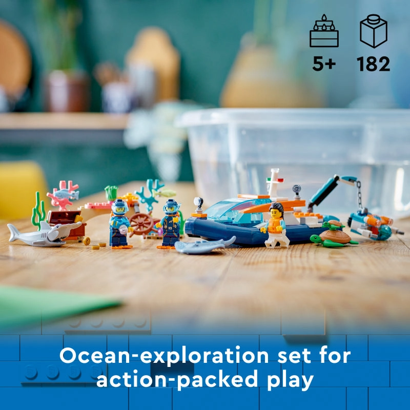 LEGO 60377 City Explorer Diving Boat