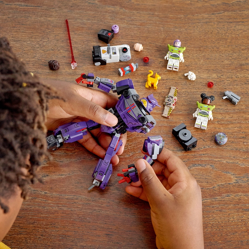 LEGO 76831 Disney Pixar Lightyear Zurg Battle