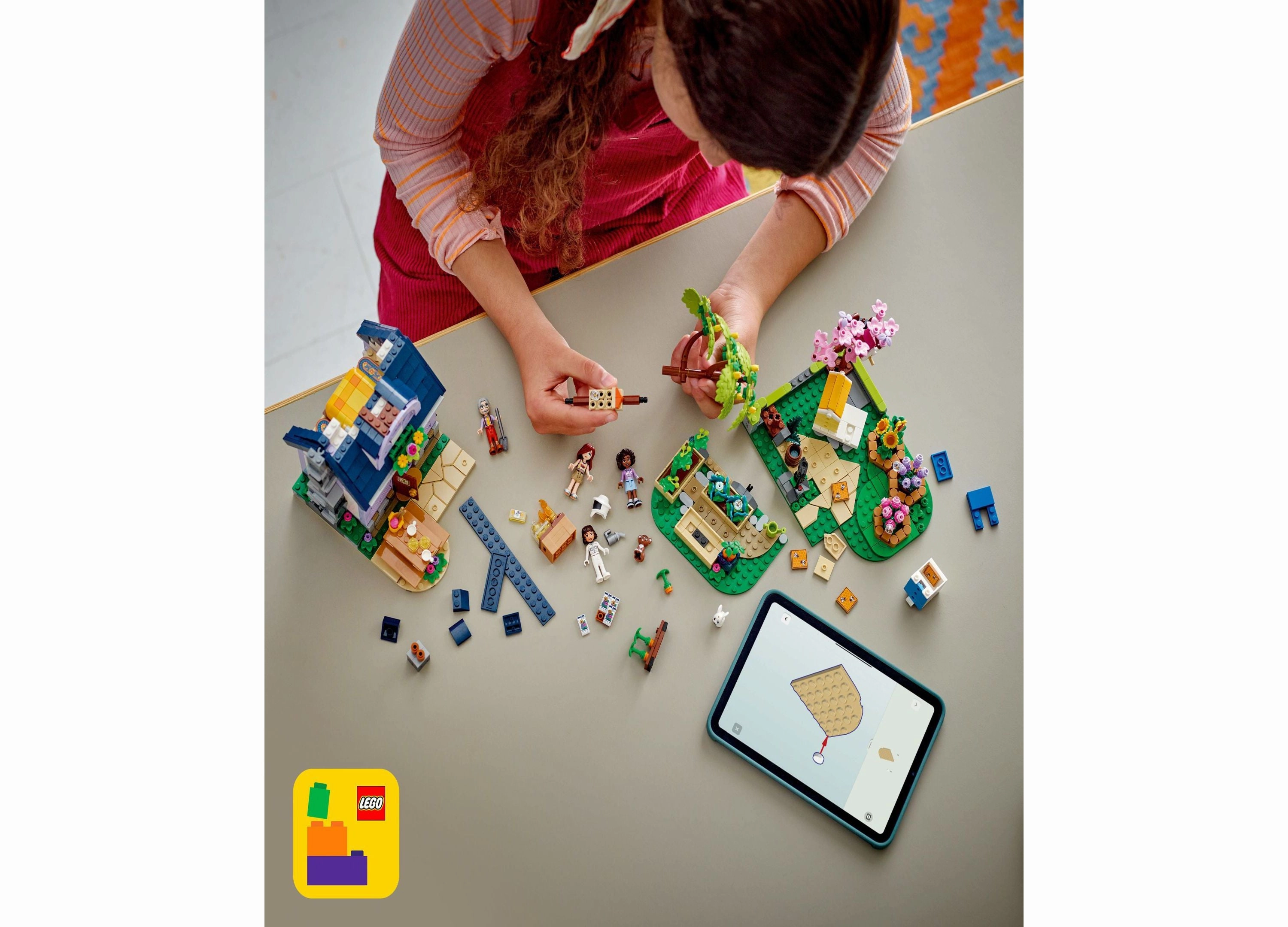 LEGO Friends Beekeeper's House & Flower Garden Kit 42669, 1161 Pieces
