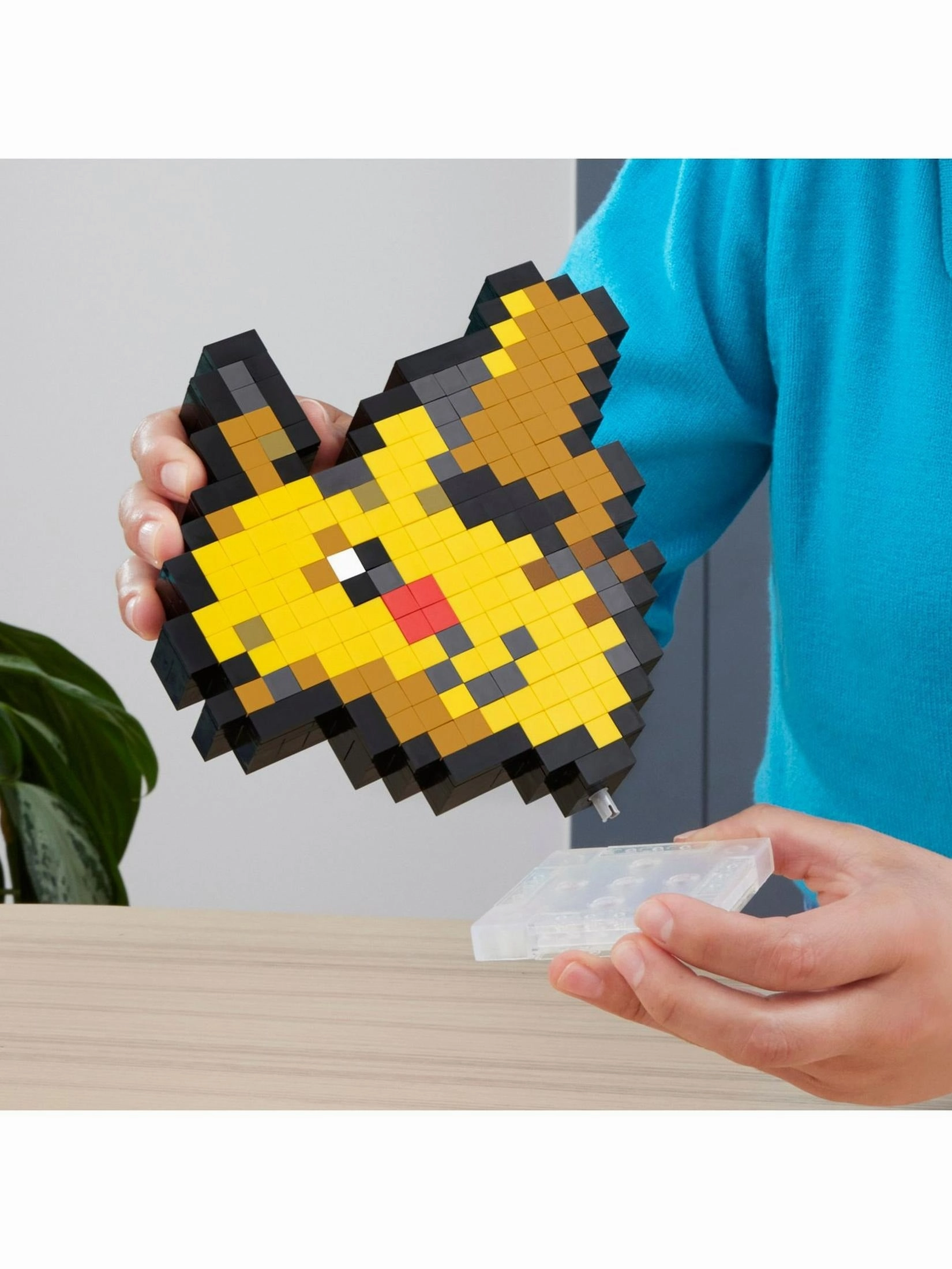 MEGA Pokmon - Pikachu Pixel Art