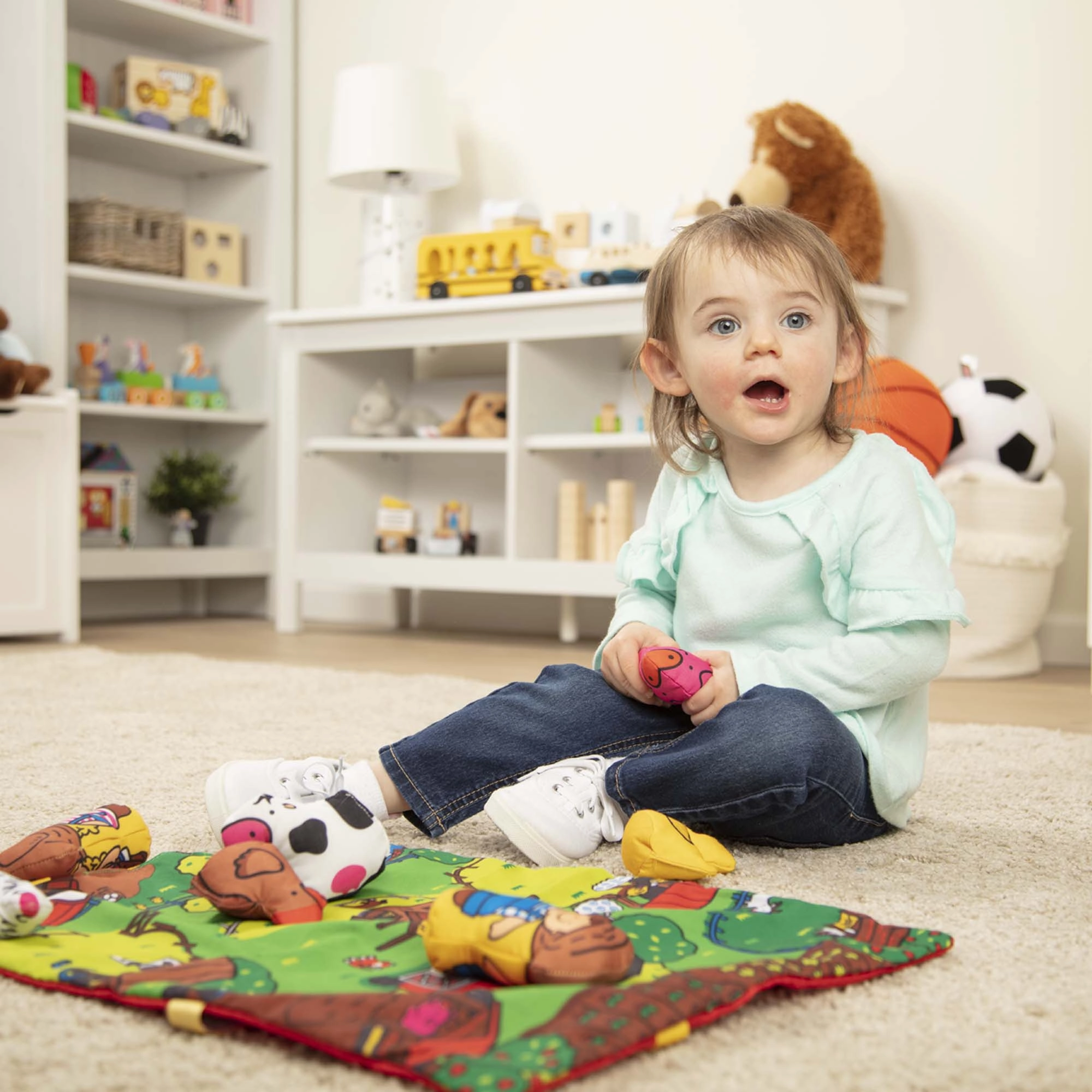 Melissa & Doug Take-Along Farm Play Mat  Interactive Toddler Activity Set