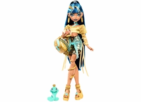 Monster High Cleo De Nile Fashion Doll with Cobra Hissette
