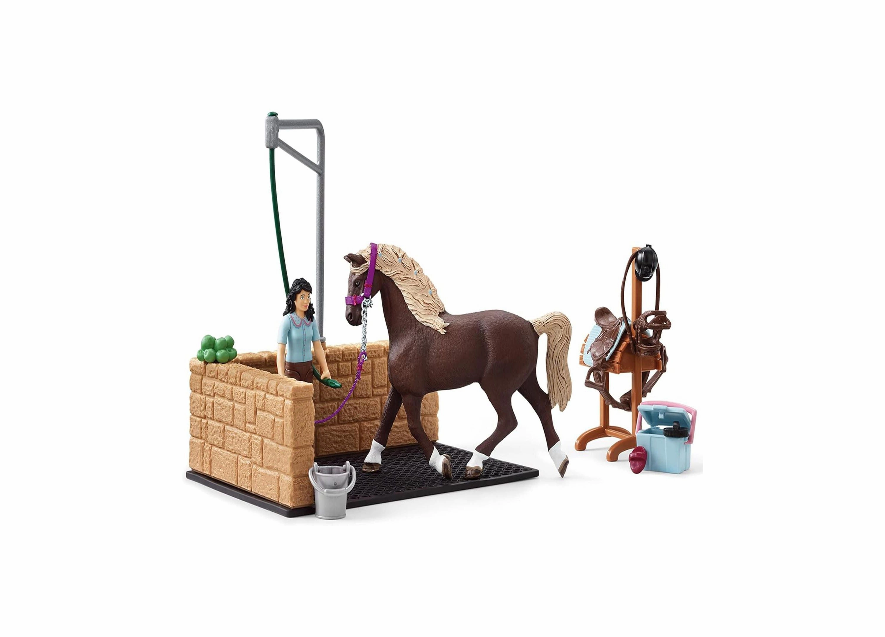 Schleich Horse Club Emily & Luna Horse Washing Station Playset, 19 Pieces