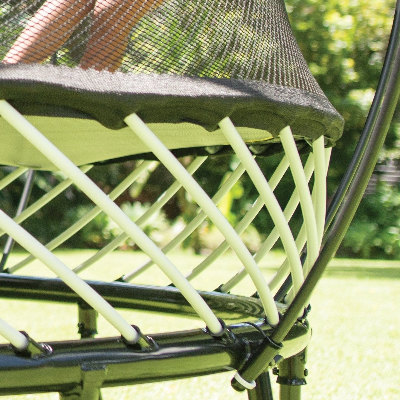 Springfree Compact Round Trampoline With Enclosure - Outdoor Trampoline Activity Toy
